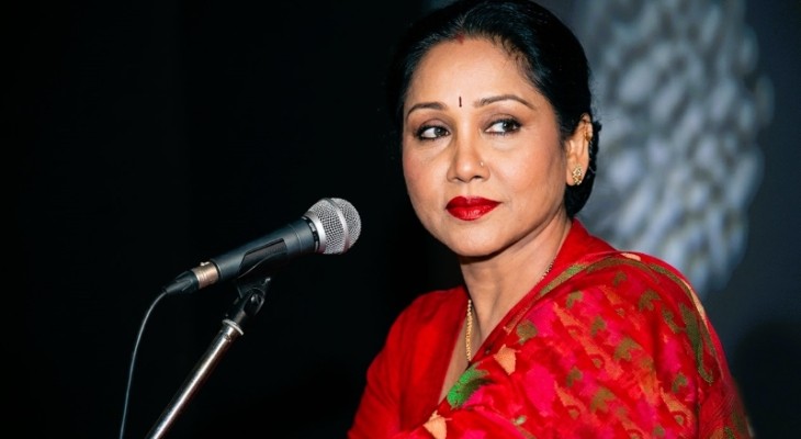 বাসায় গিয়ে শবনম মুশতারীকে ‘নজরুল পদক’ দিলেন উপাচার্য